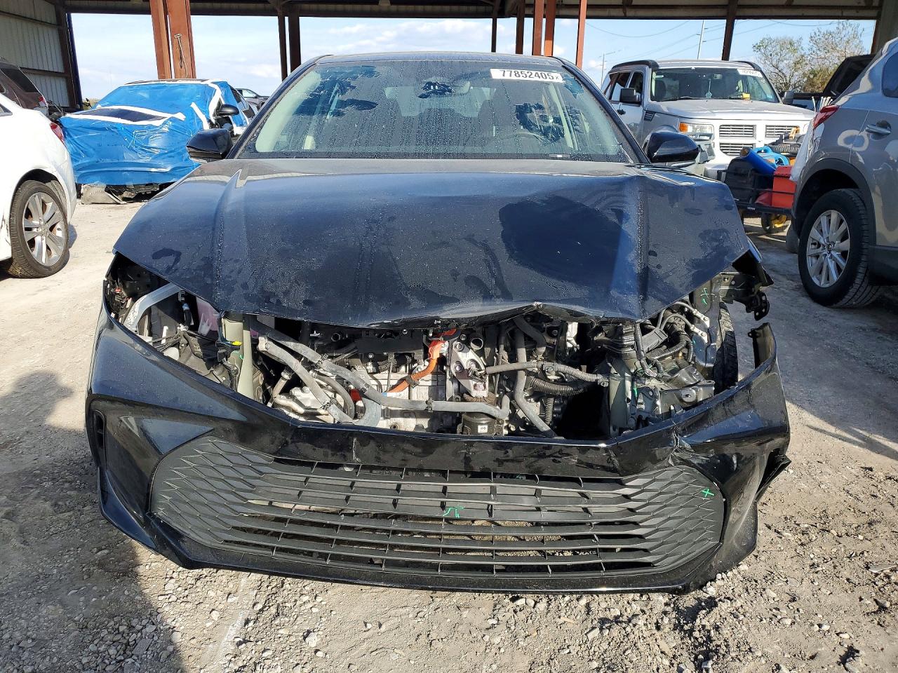 2025 TOYOTA CAMRY LE photo 9