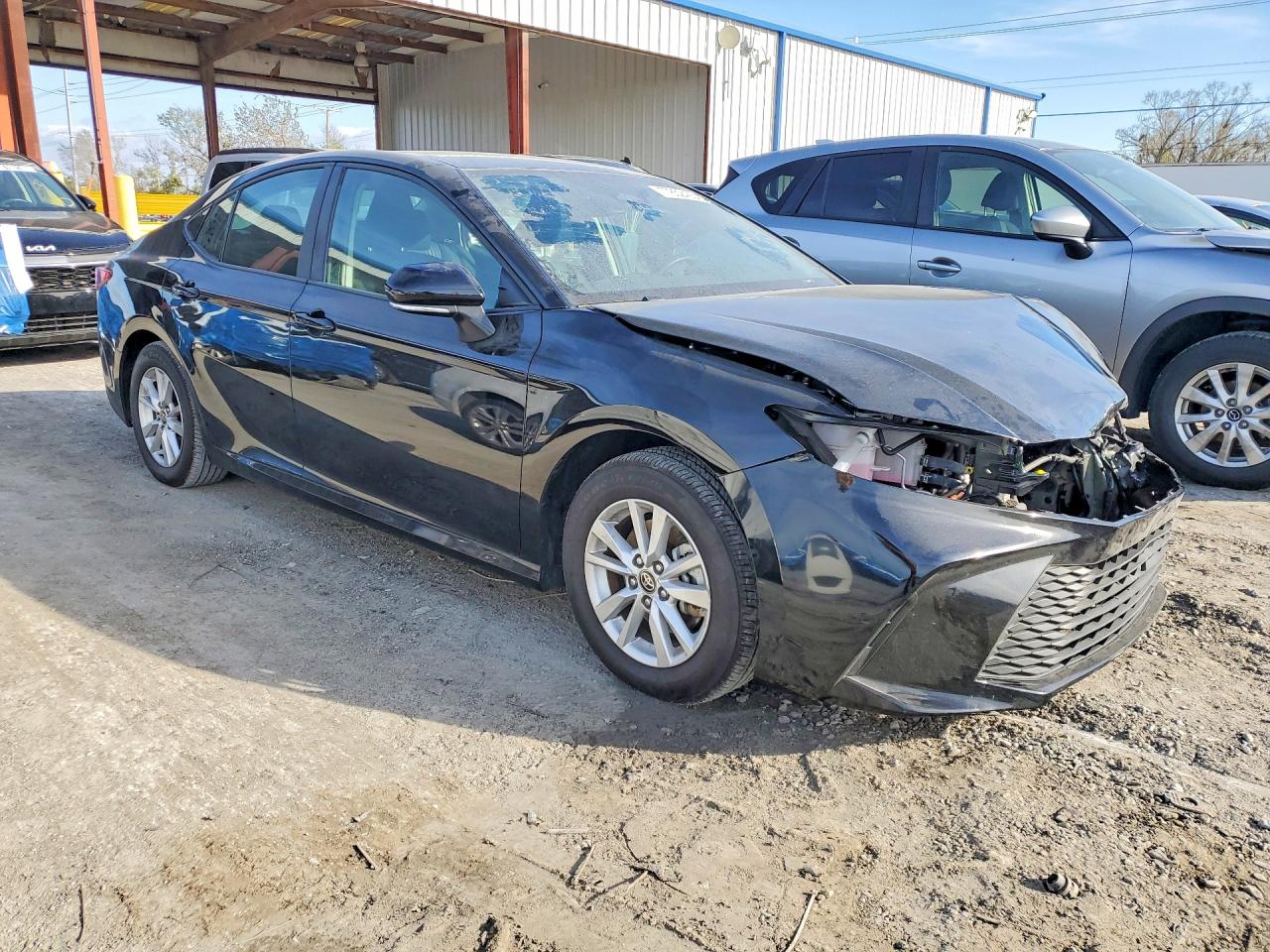 2025 TOYOTA CAMRY LE photo 7