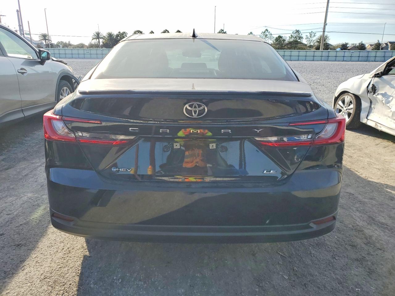 2025 TOYOTA CAMRY LE photo 11