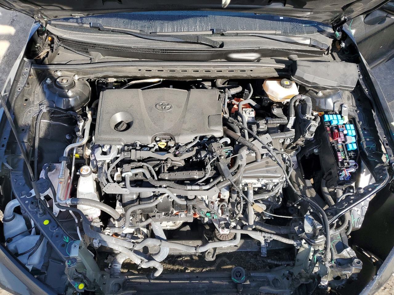 2025 TOYOTA CAMRY LE photo 21