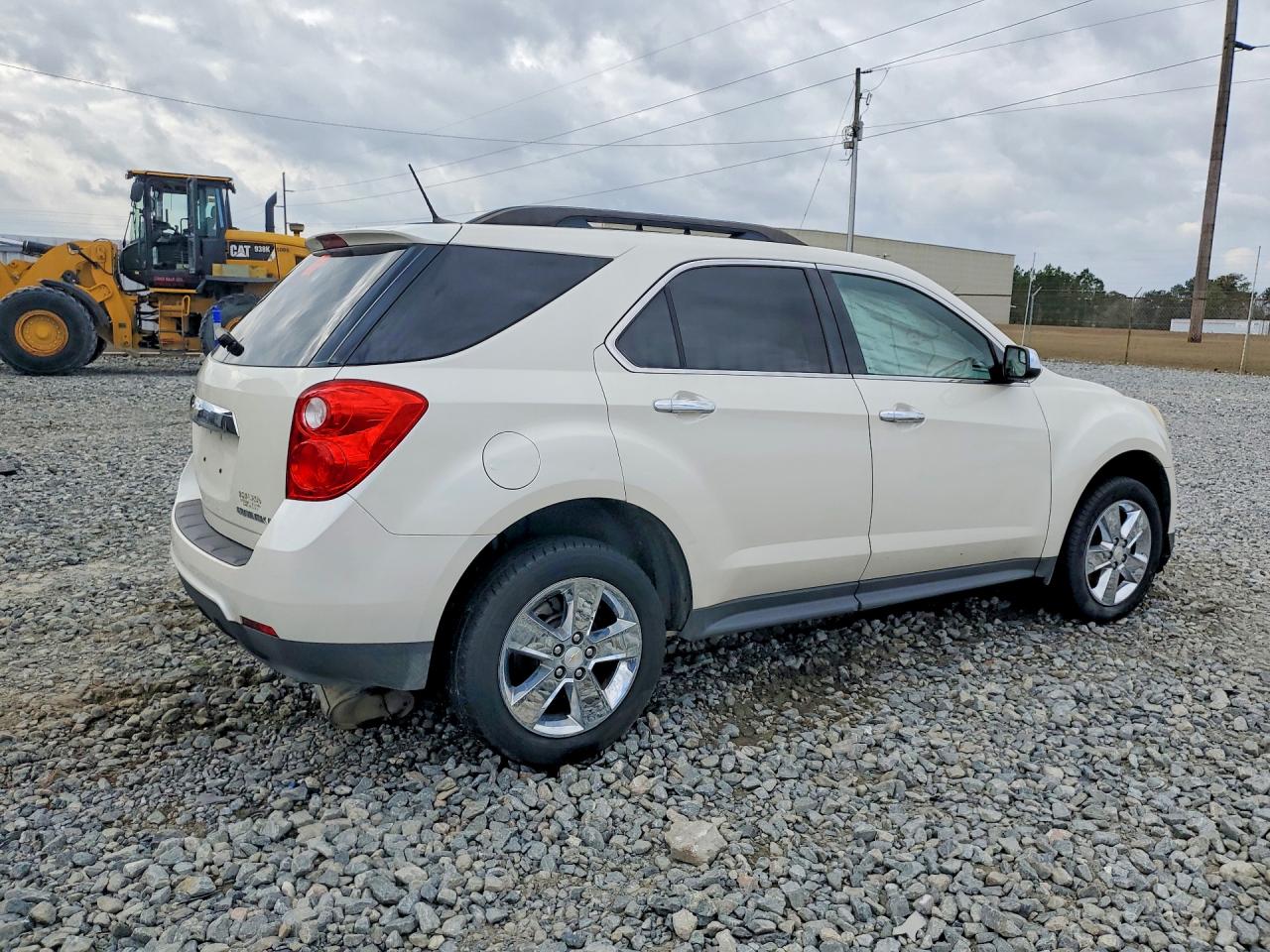 2014 CHEVROLET EQUINOX LT photo 5