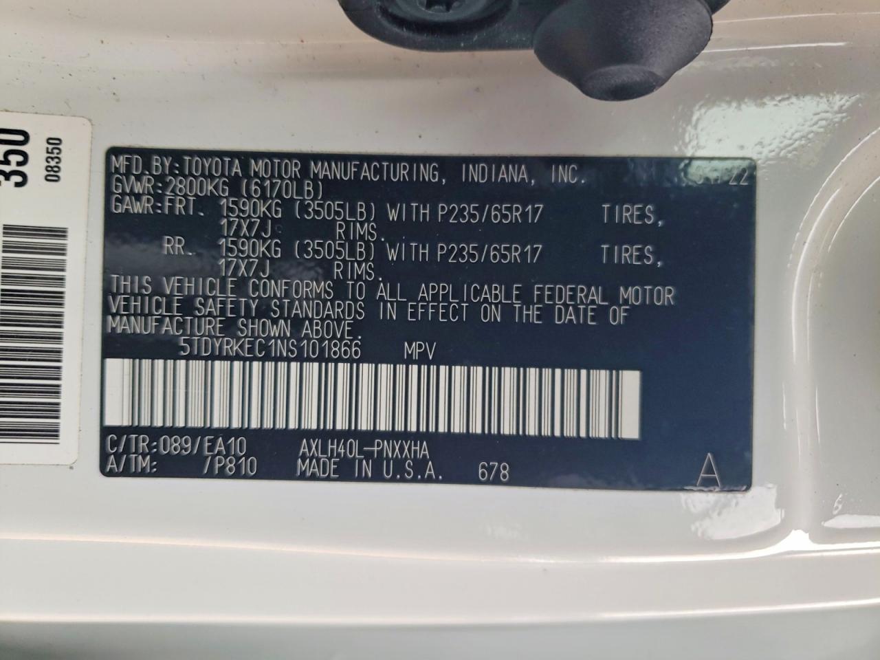 2022 TOYOTA SIENNA XLE photo 13