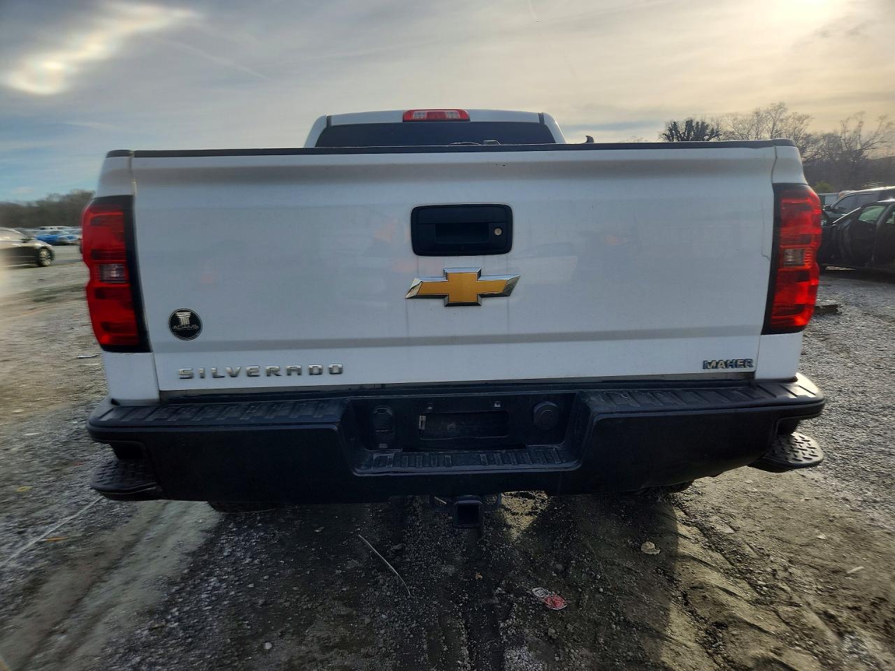 2017 CHEVROLET SILVERADO K1500 photo 6