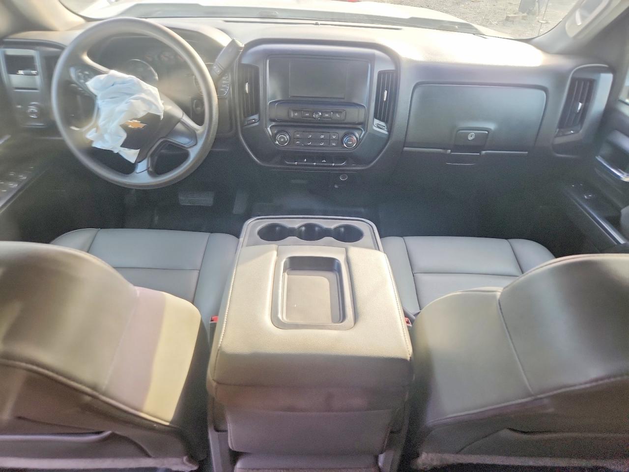 2017 CHEVROLET SILVERADO K1500 photo 8