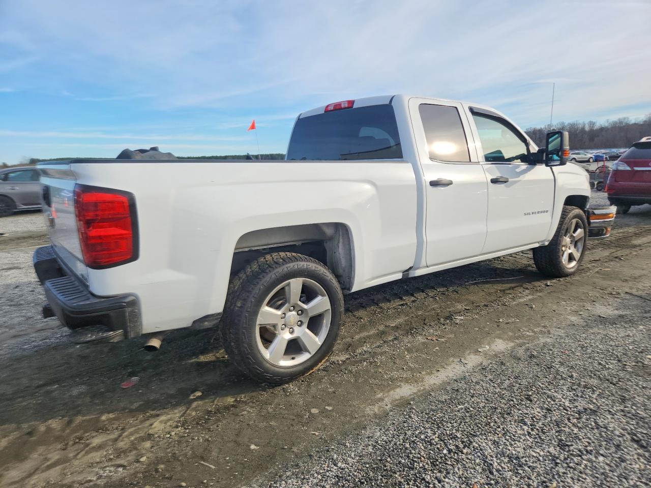 2017 CHEVROLET SILVERADO K1500 photo 3