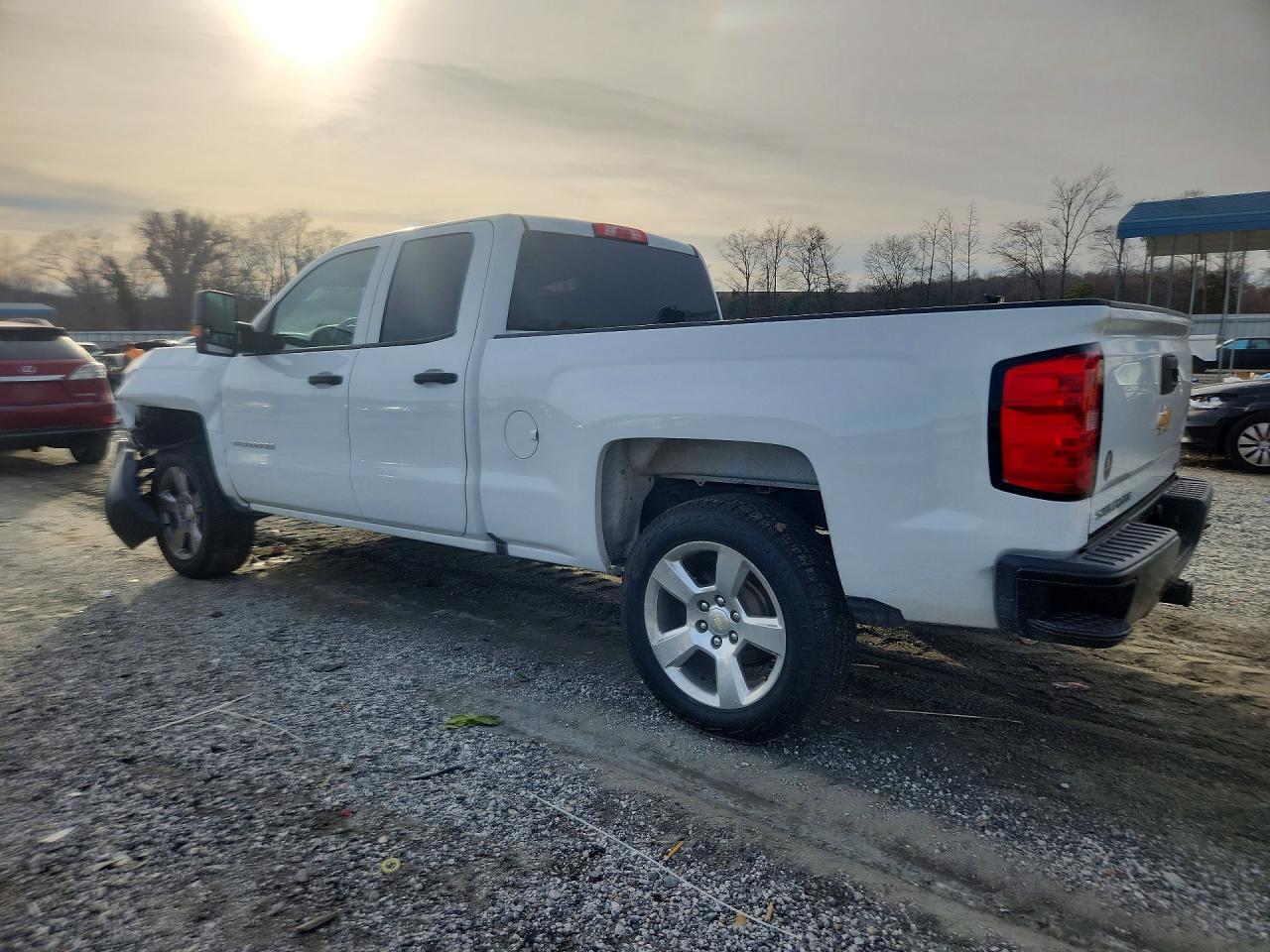 2017 CHEVROLET SILVERADO K1500 photo 2