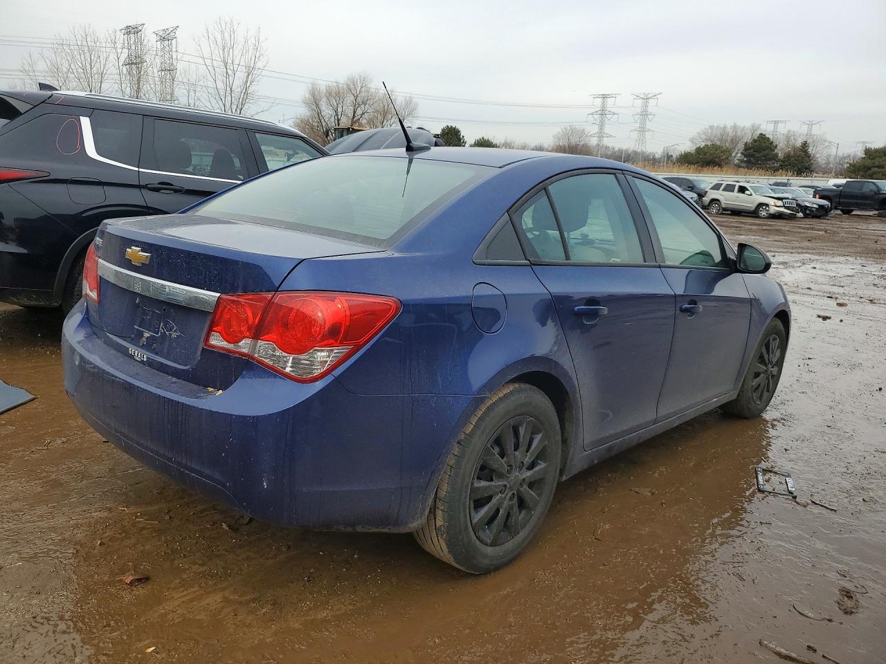 2013 CHEVROLET CRUZE LS photo 5