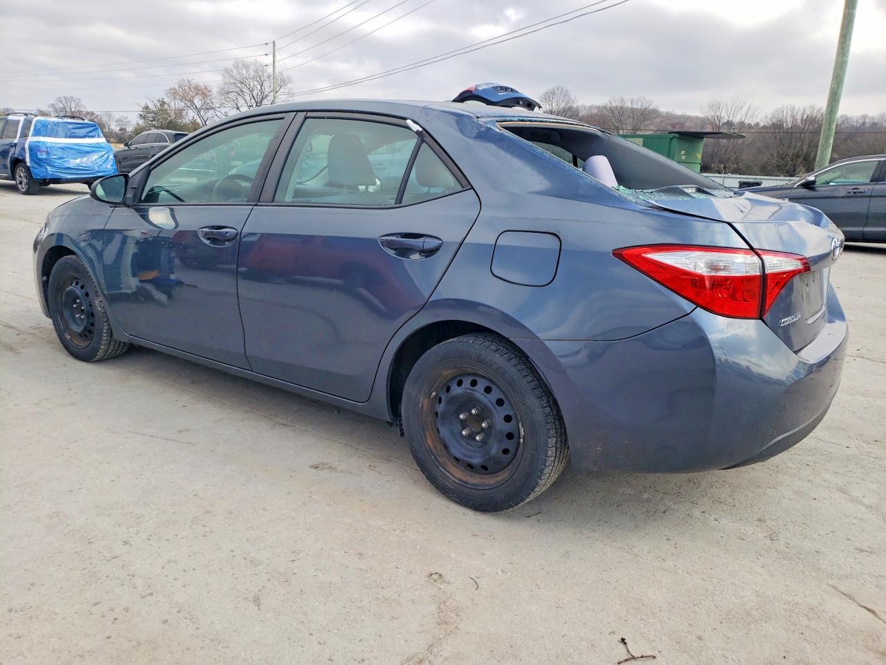 2014 TOYOTA COROLLA L photo 3