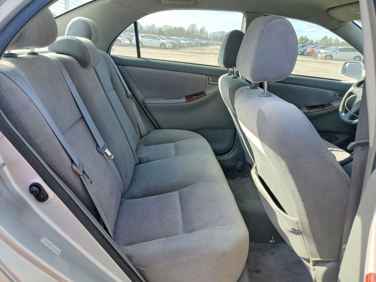 2006 TOYOTA COROLLA LE photo 19