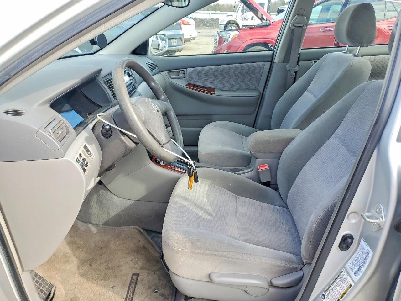 2006 TOYOTA COROLLA LE photo 13
