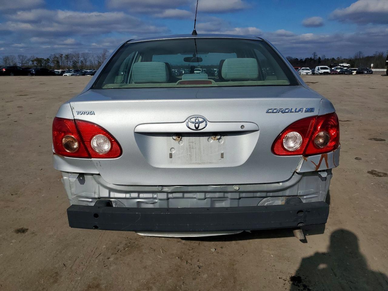2006 TOYOTA COROLLA LE photo 11