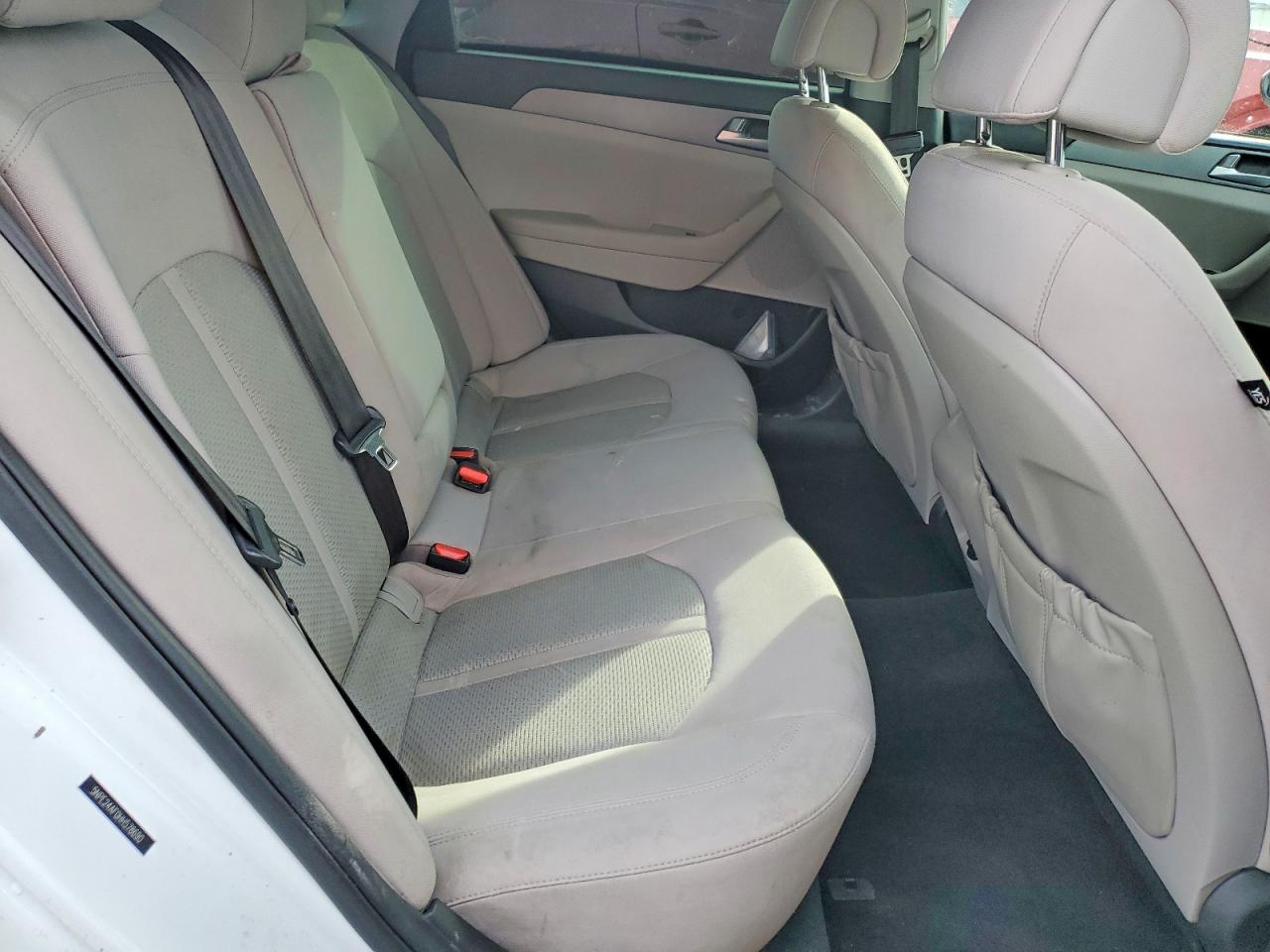 2017 HYUNDAI SONATA BASE photo 10