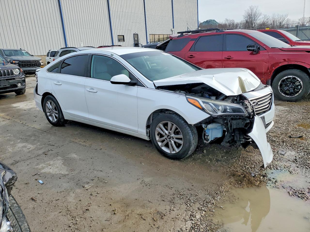 2017 HYUNDAI SONATA BASE photo 4
