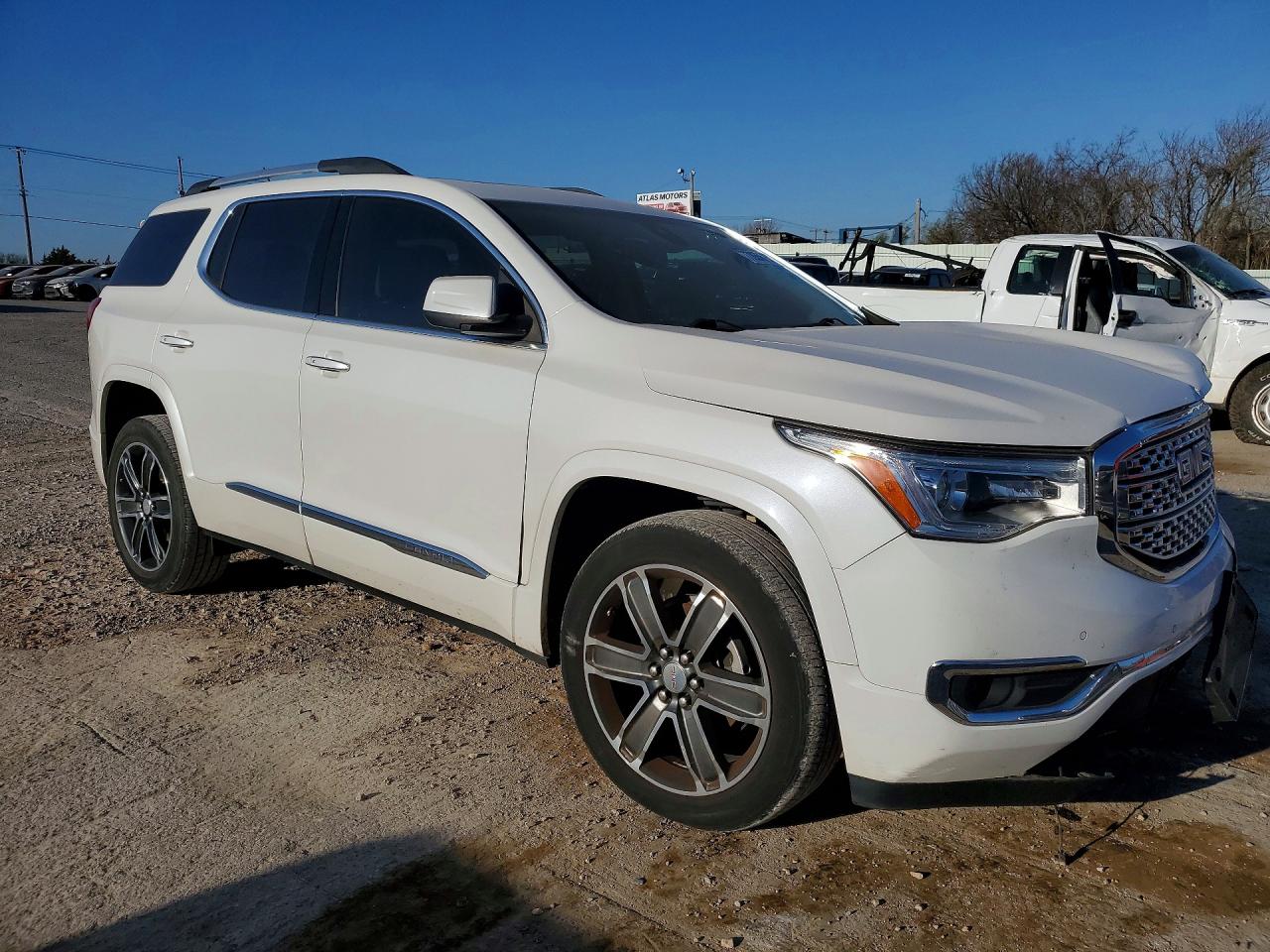 2017 GMC ACADIA DENALI photo 4