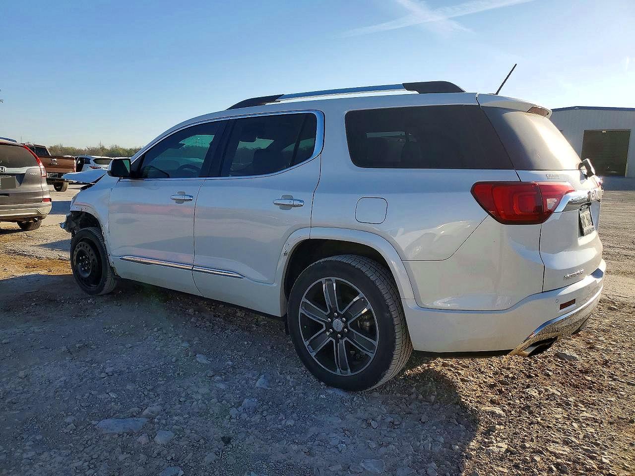 2017 GMC ACADIA DENALI photo 2