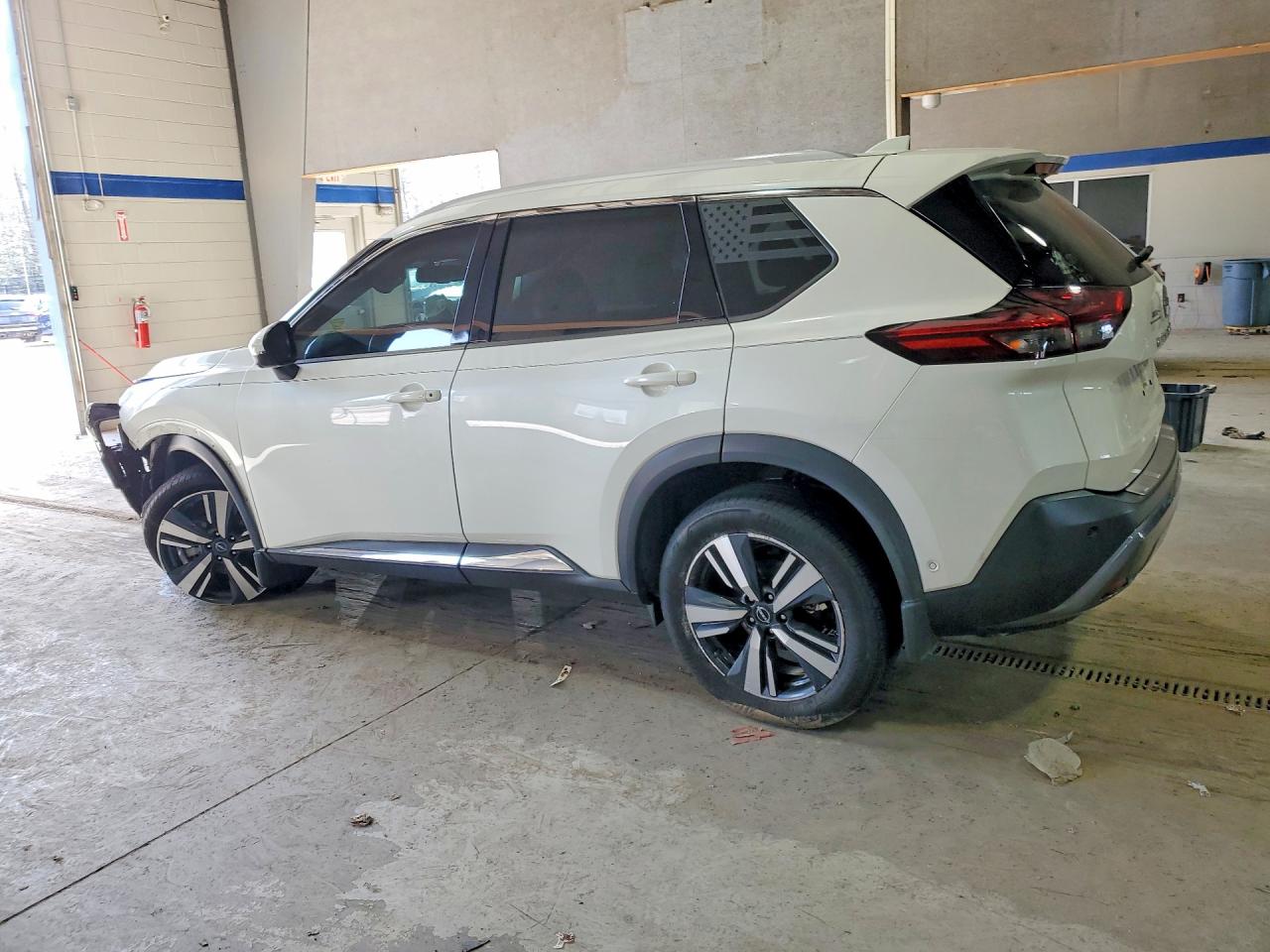 2023 NISSAN ROGUE SL photo 3
