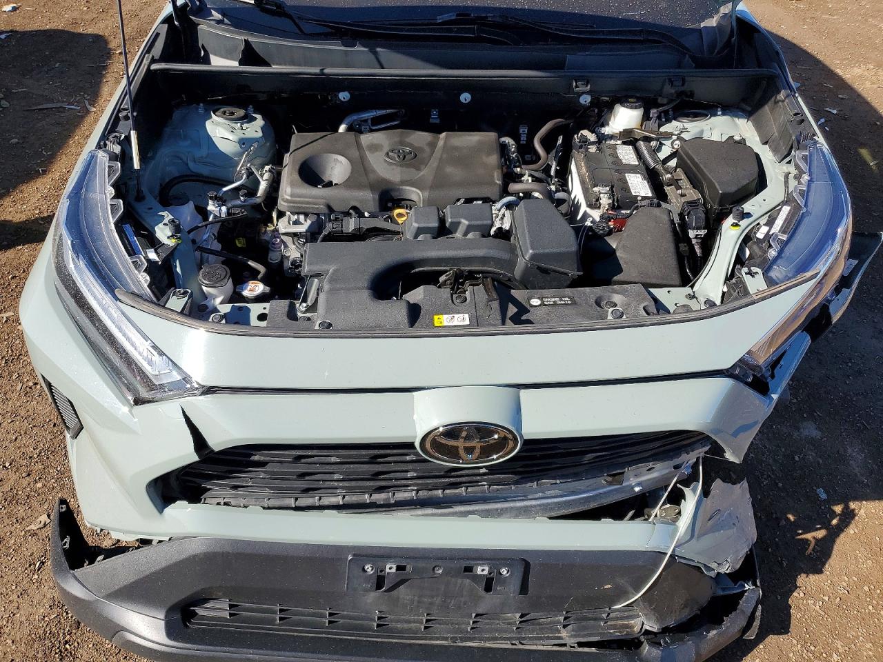 2022 TOYOTA RAV4 XLE photo 21