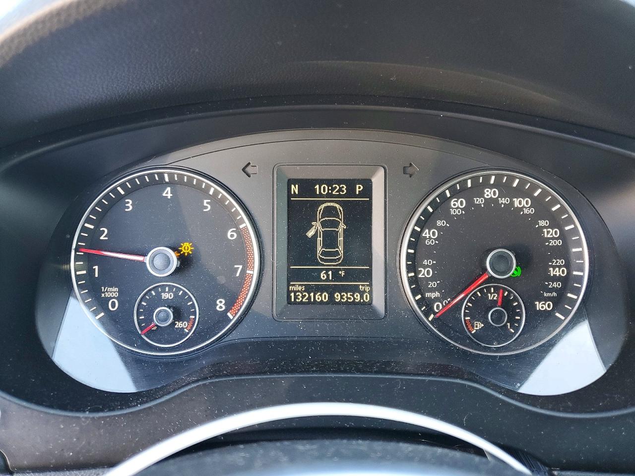 2012 VOLKSWAGEN JETTA GLI photo 9