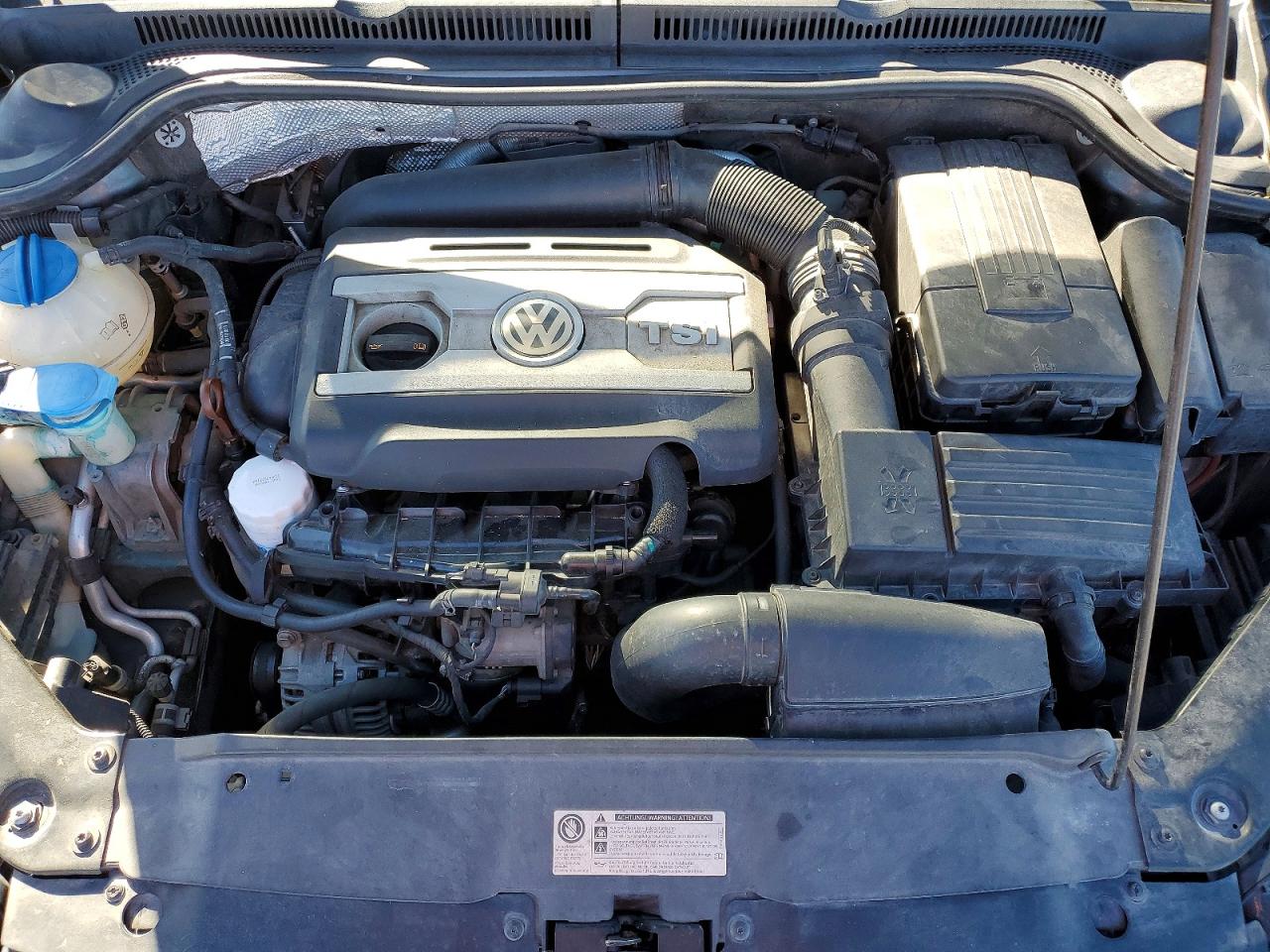 2012 VOLKSWAGEN JETTA GLI photo 11