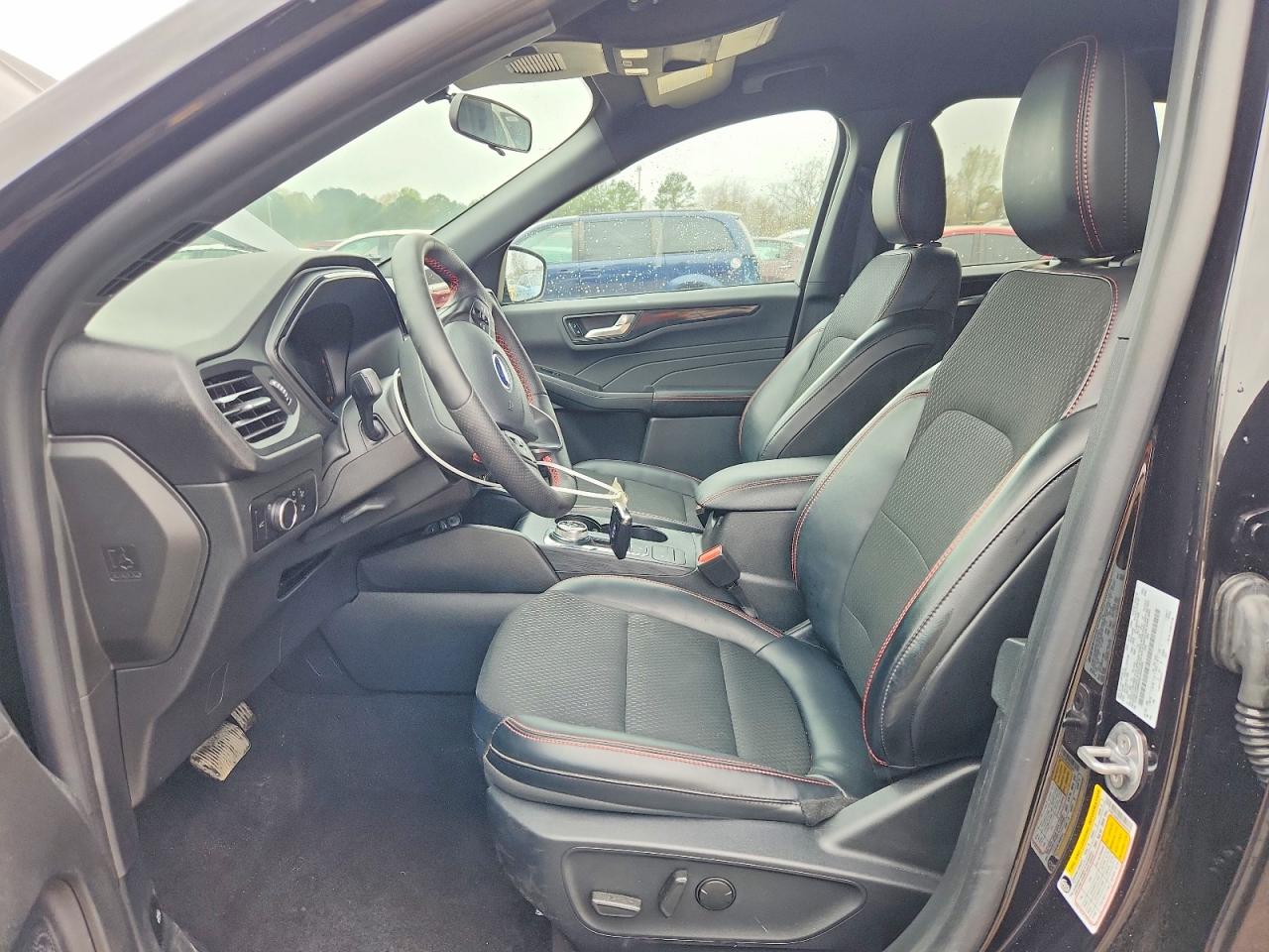 2025 FORD ESCAPE ST LINE photo 13