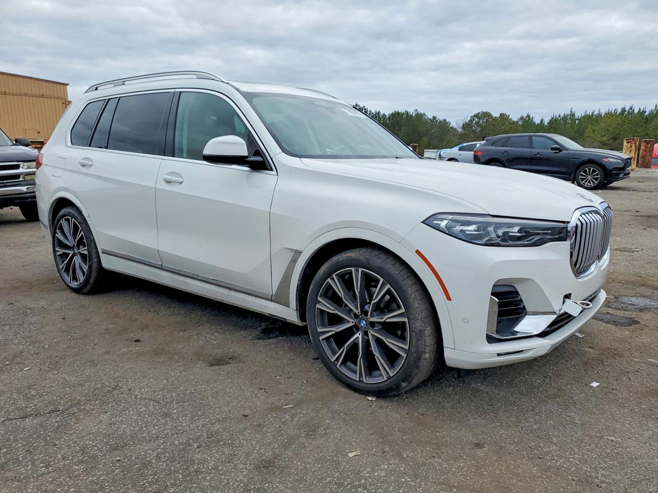 2021 BMW X7 photo 4