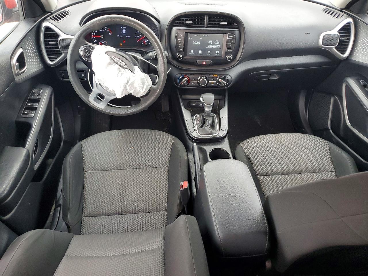 2021 KIA SOUL LX photo 22