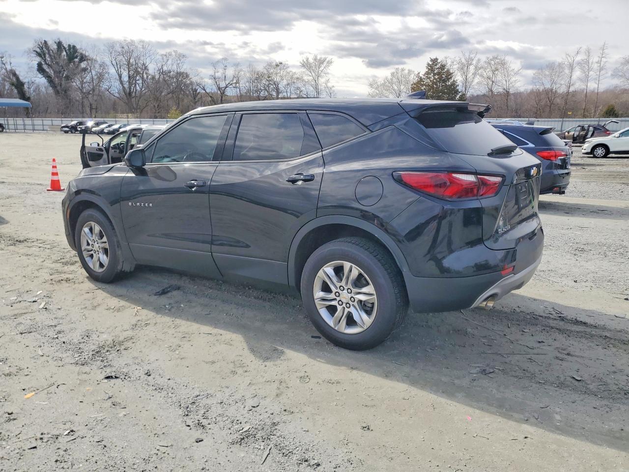 2020 CHEVROLET BLAZER 2LT photo 4