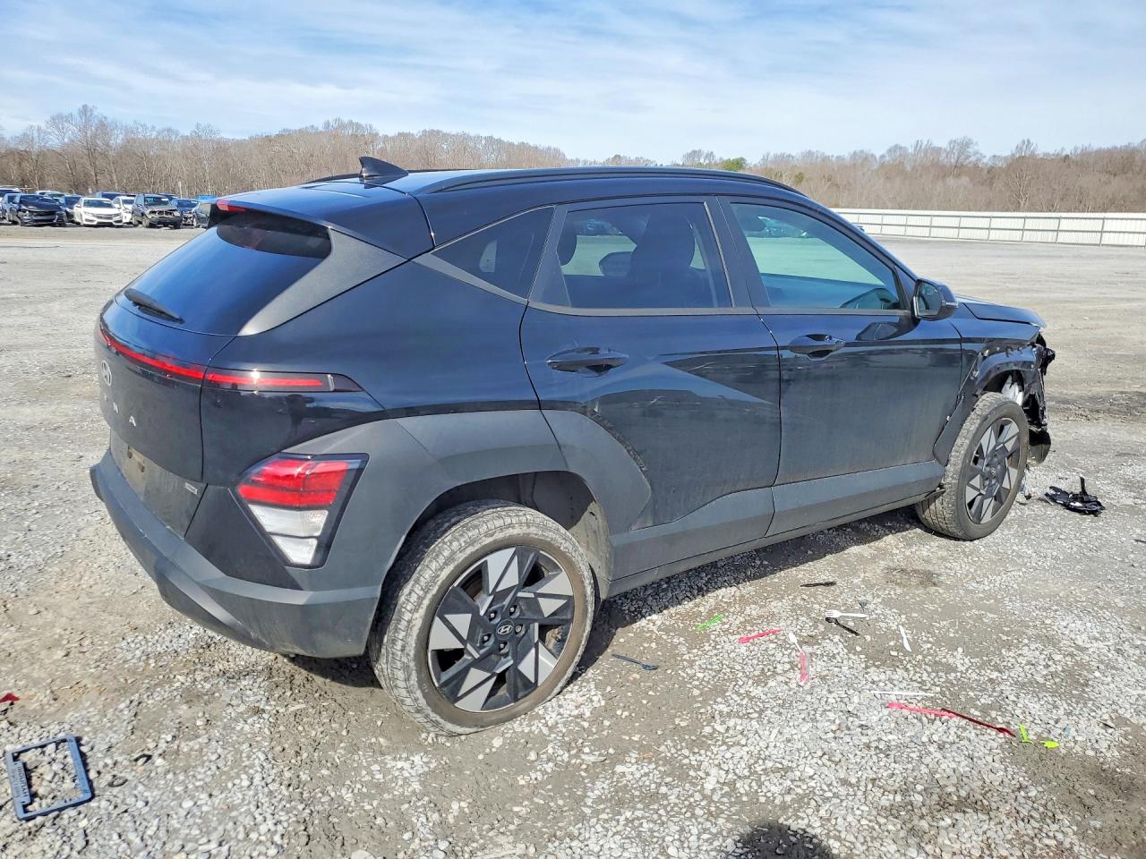 2024 HYUNDAI KONA SEL photo 7
