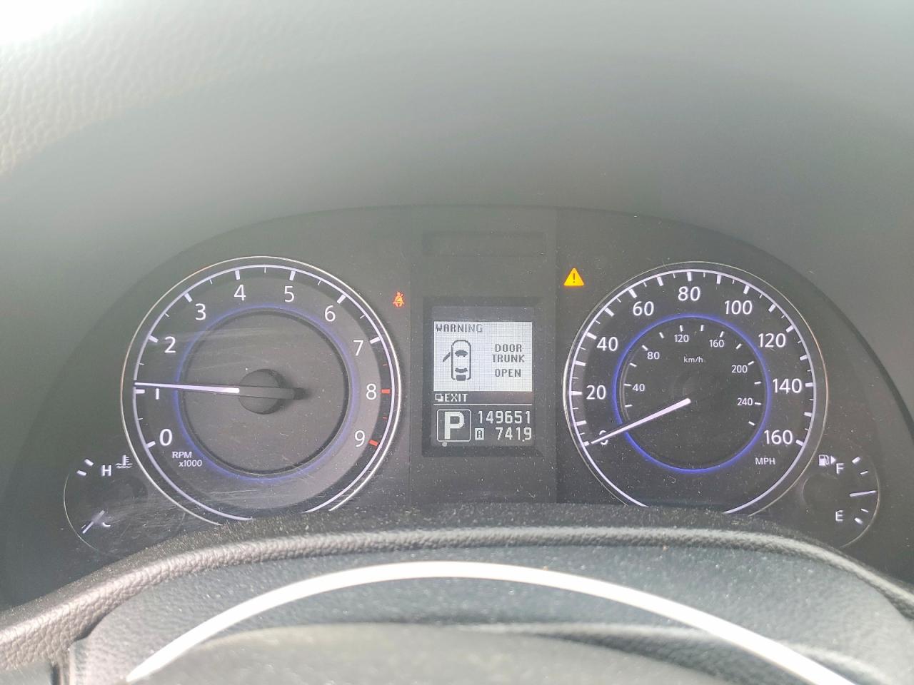 2012 INFINITI G37 BASE photo 9