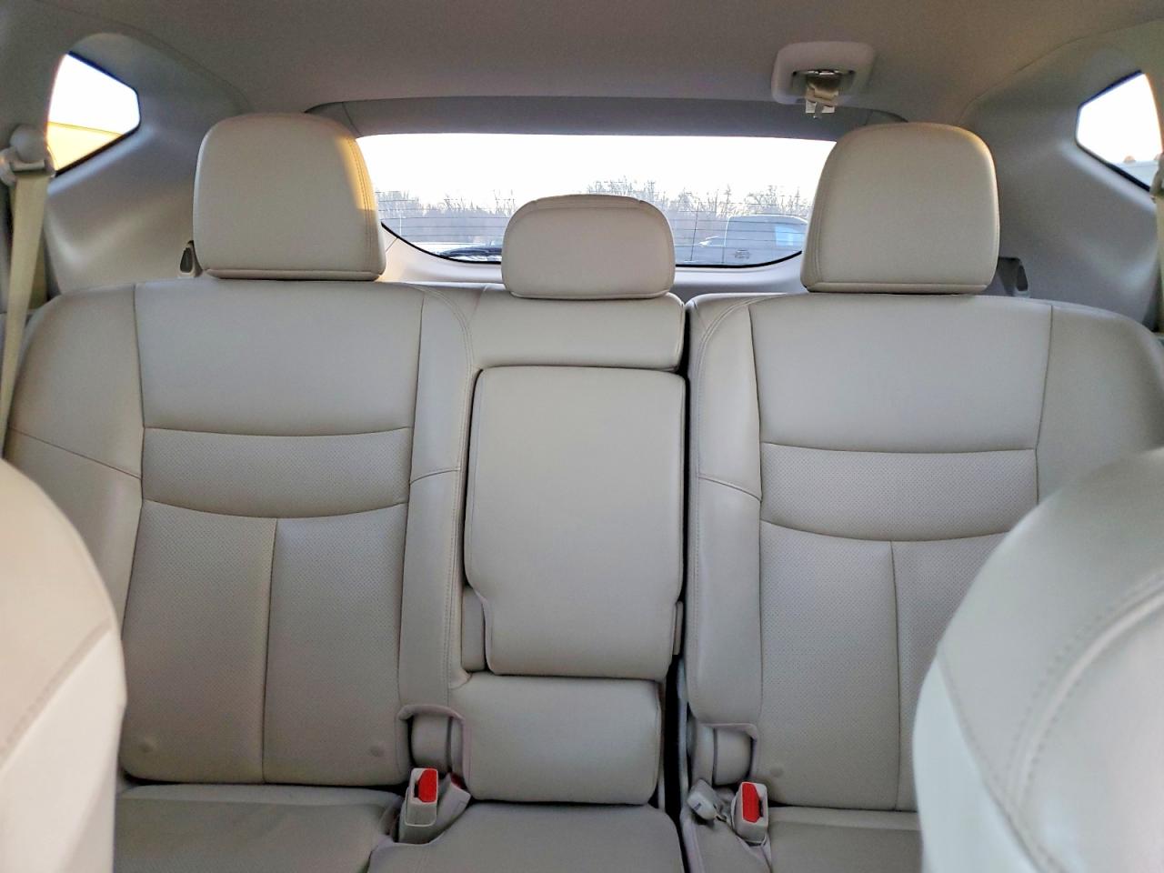 2017 NISSAN MURANO S photo 19