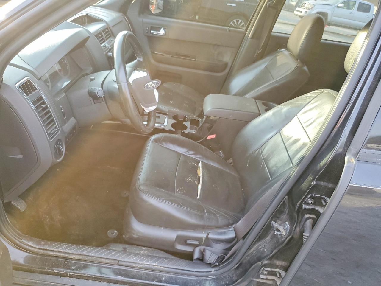 2011 FORD ESCAPE LIMITED photo 13