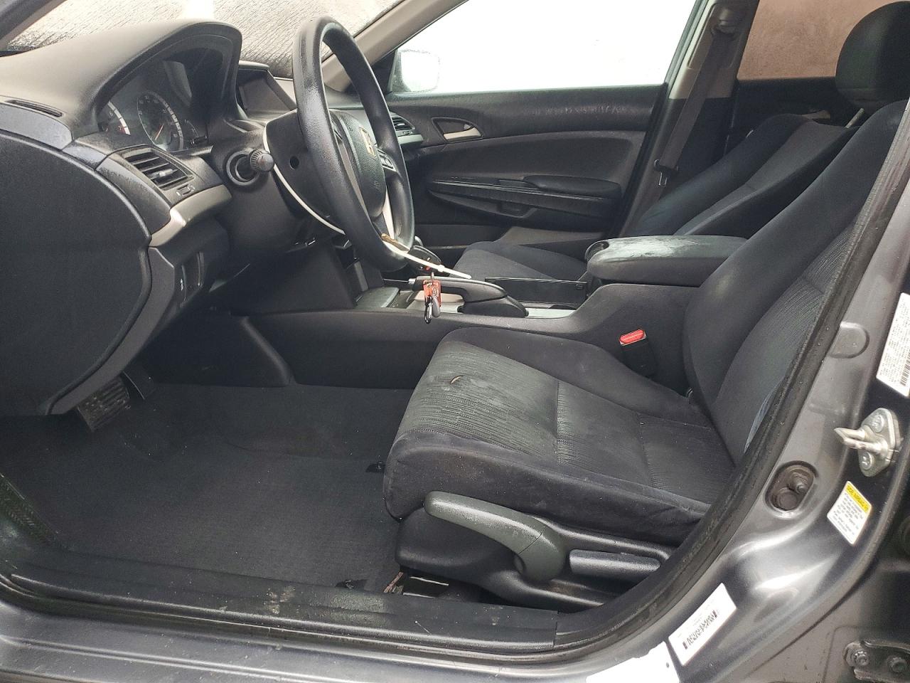 2012 HONDA ACCORD LX photo 13