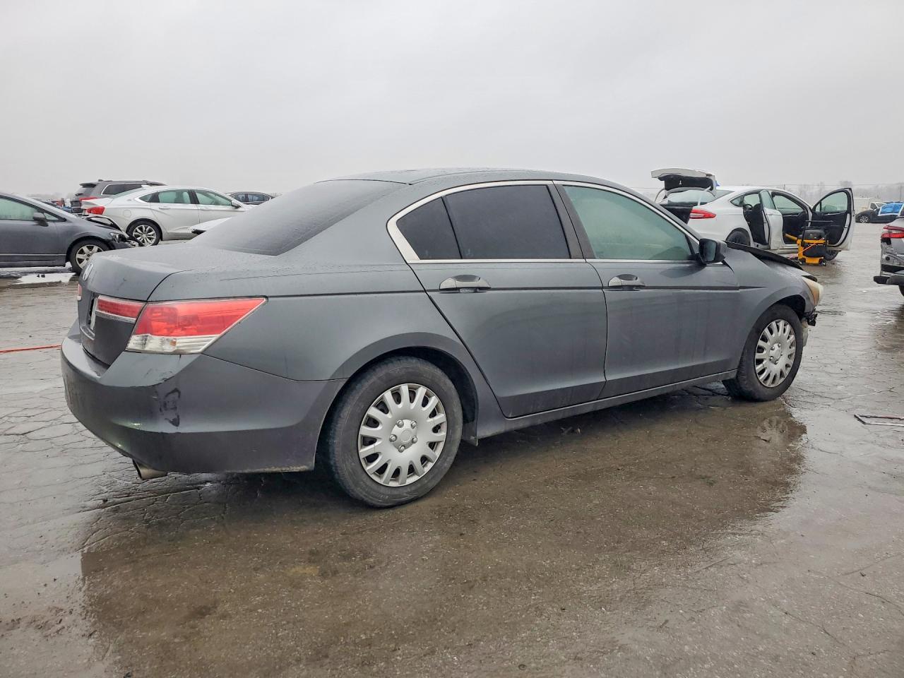 2012 HONDA ACCORD LX photo 5
