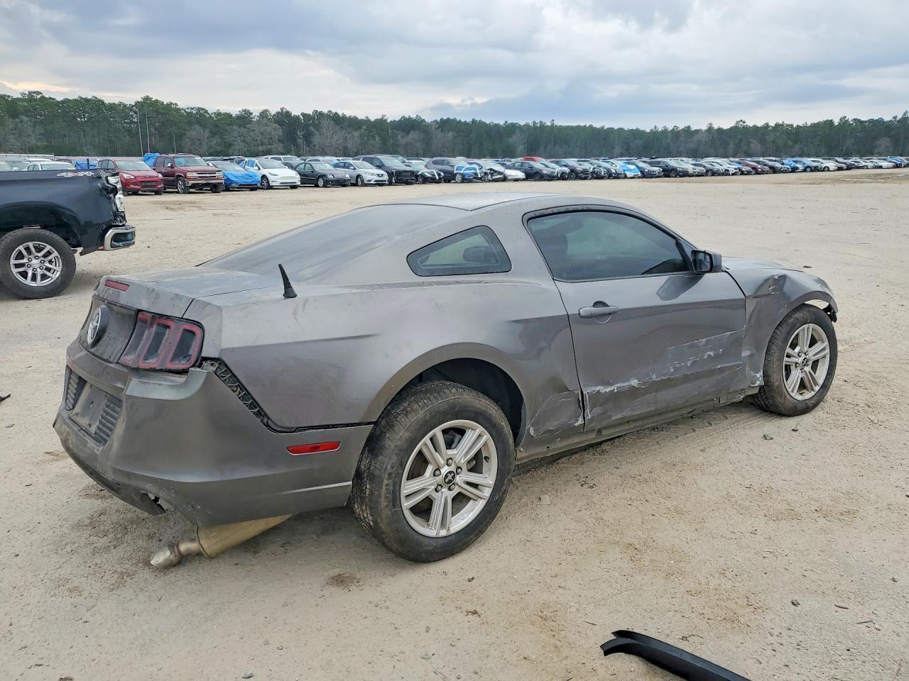 2014 FORD MUSTANG photo 3