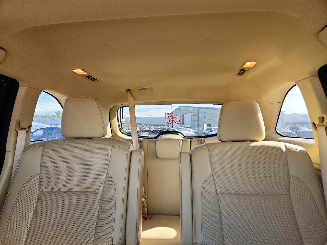 2016 TOYOTA HIGHLANDER LIMITED photo 10
