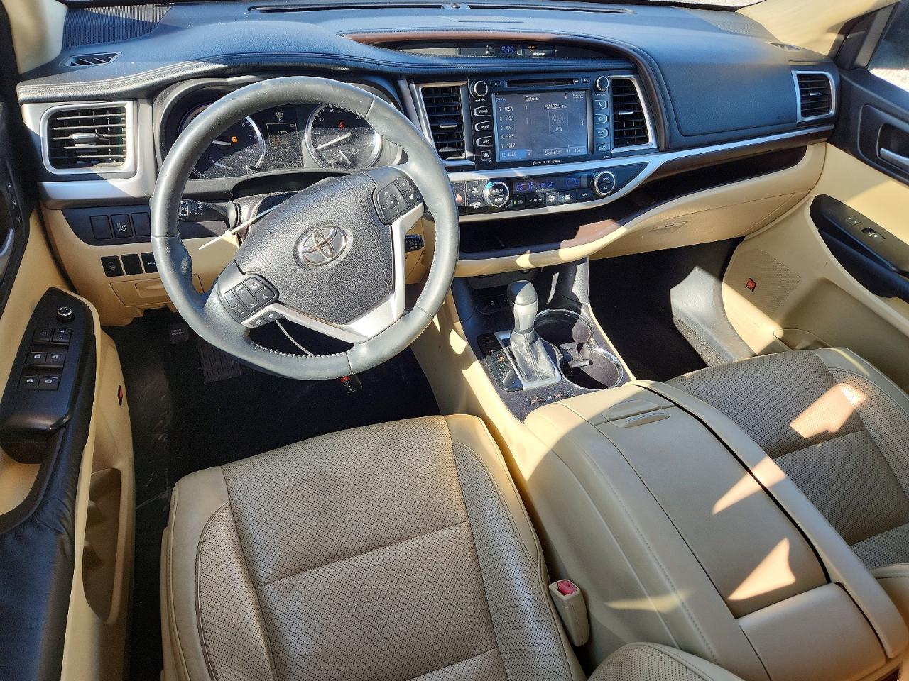 2016 TOYOTA HIGHLANDER LIMITED photo 8