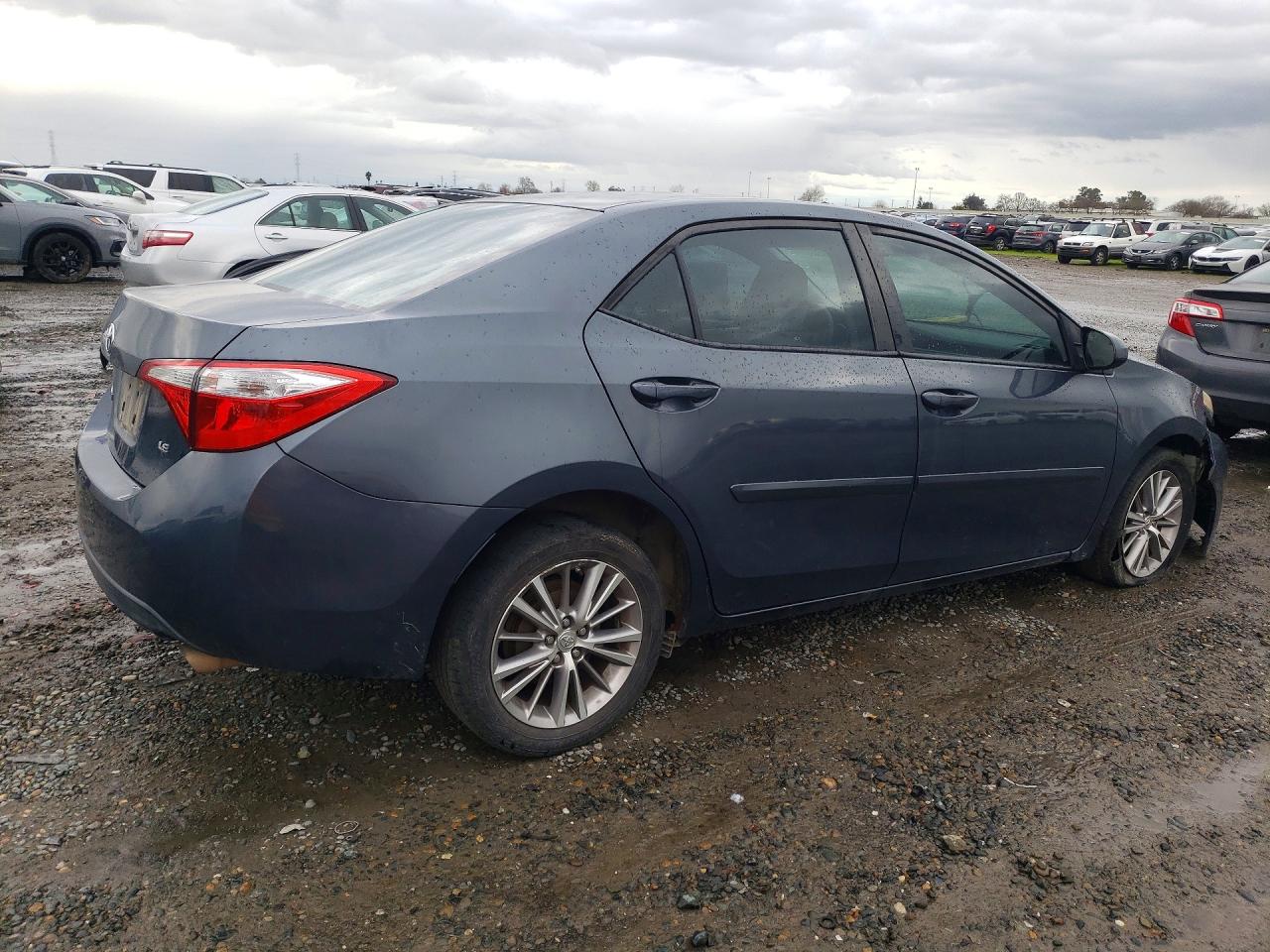 2014 TOYOTA COROLLA L photo 3