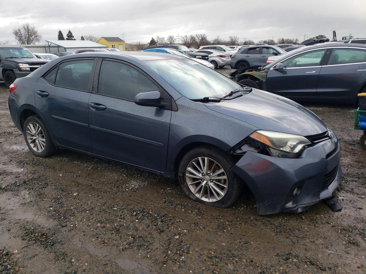 2014 TOYOTA COROLLA L photo 4
