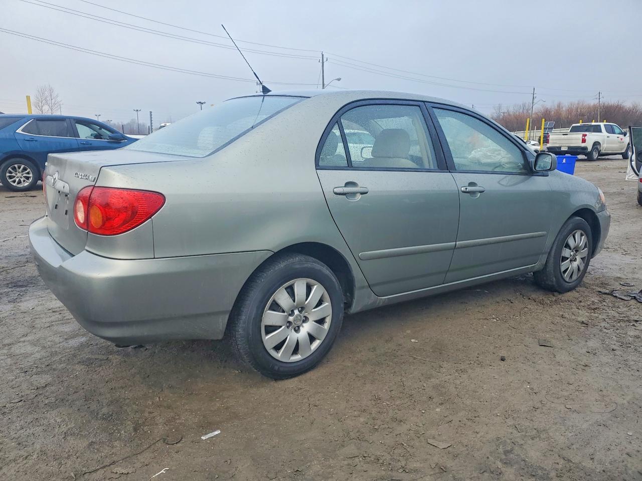 2004 TOYOTA COROLLA CE photo 3