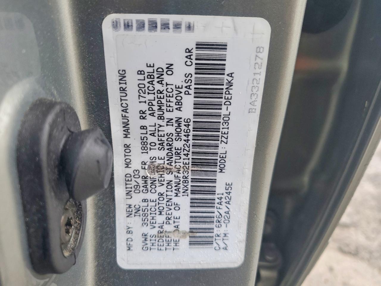 2004 TOYOTA COROLLA CE photo 12