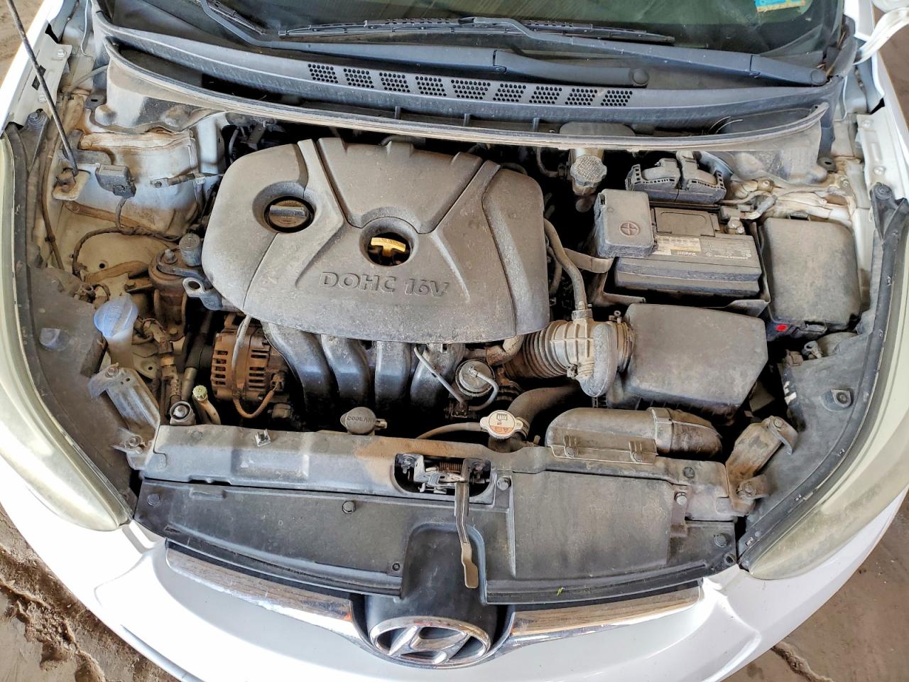 2016 HYUNDAI ELANTRA SE photo 11