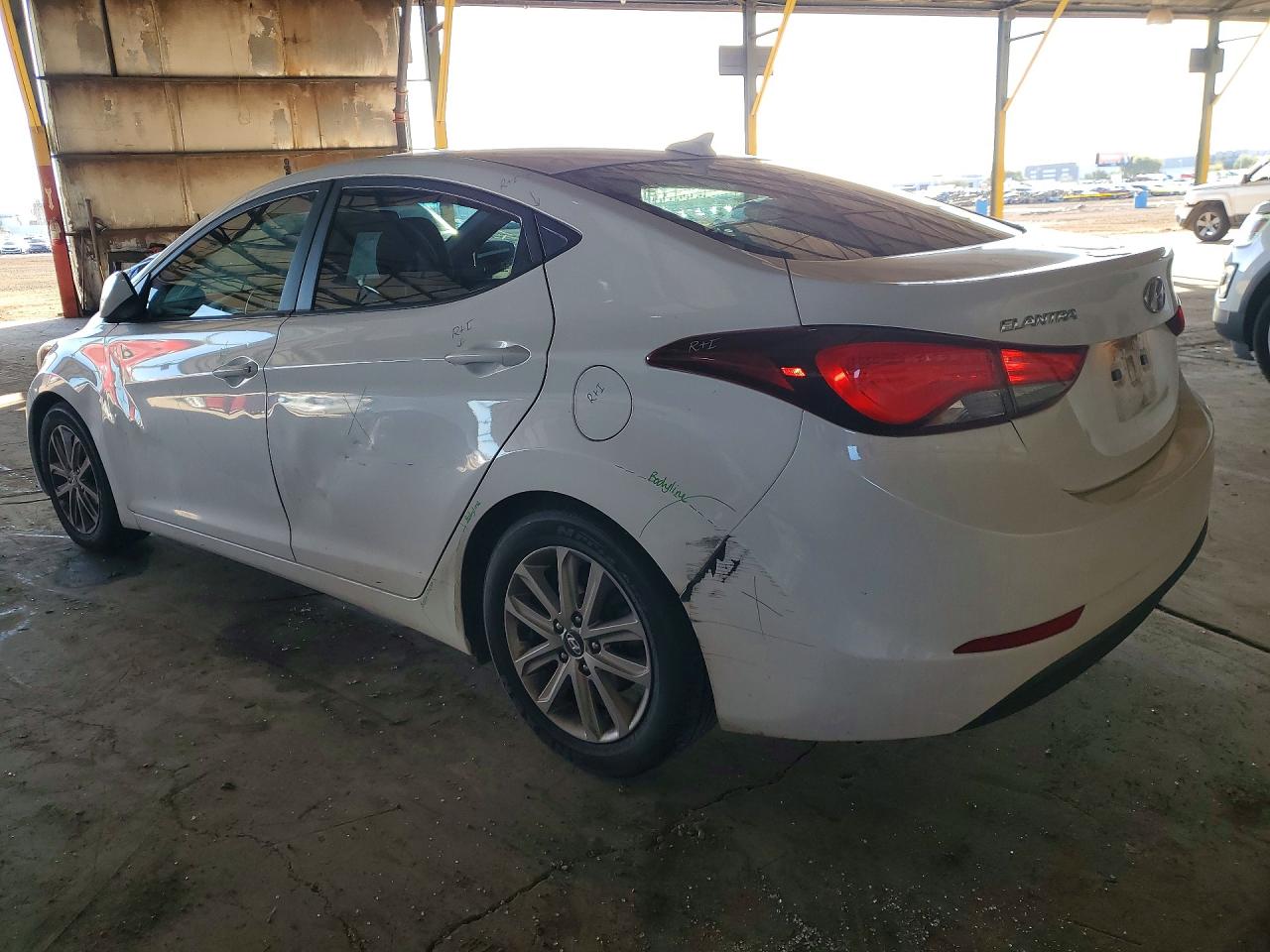 2016 HYUNDAI ELANTRA SE photo 2