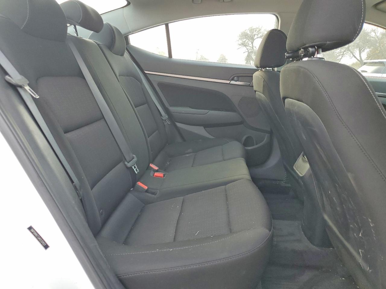 2018 HYUNDAI ELANTRA SEL photo 19