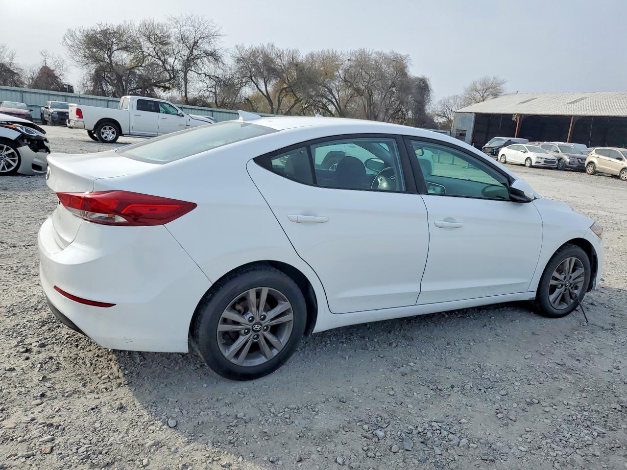 2018 HYUNDAI ELANTRA SEL photo 5