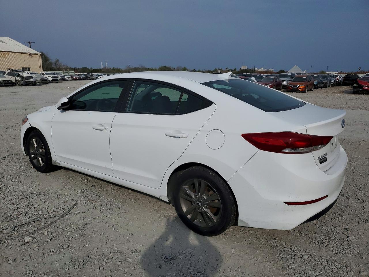 2018 HYUNDAI ELANTRA SEL photo 3