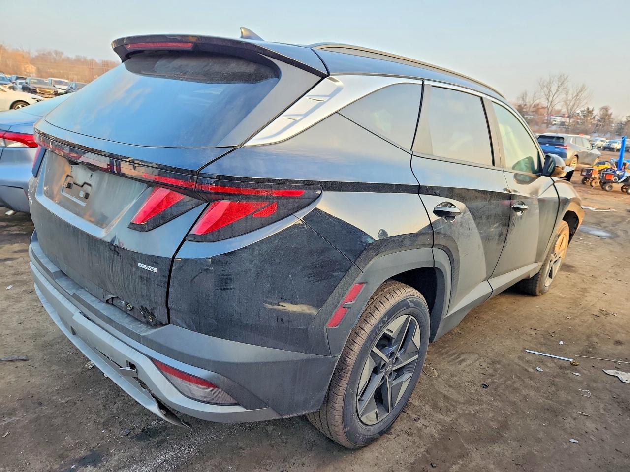 2025 HYUNDAI TUCSON SEL photo 3