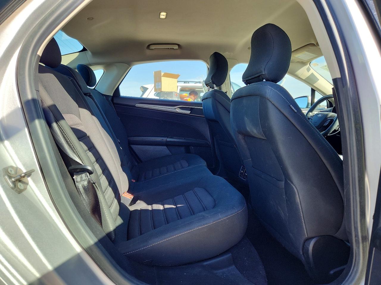 2019 FORD FUSION SE photo 19