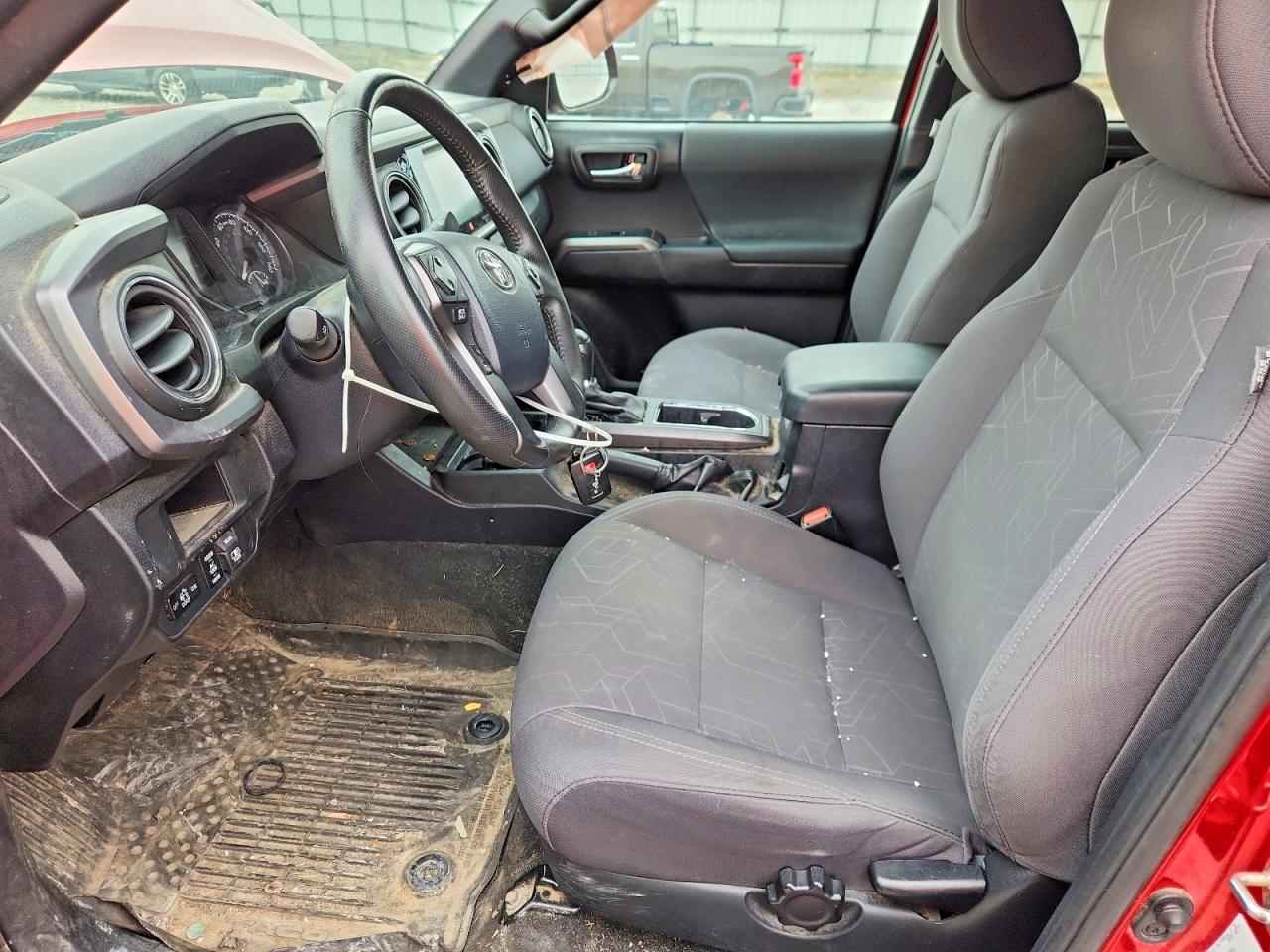 2017 TOYOTA TACOMA TRD OFF-ROAD photo 13