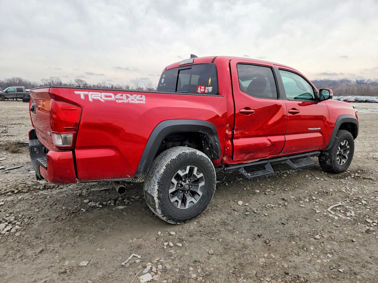 2017 TOYOTA TACOMA TRD OFF-ROAD photo 5