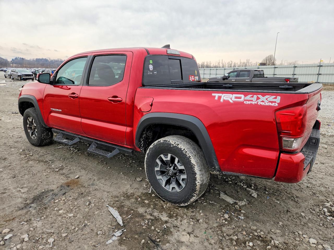 2017 TOYOTA TACOMA TRD OFF-ROAD photo 3